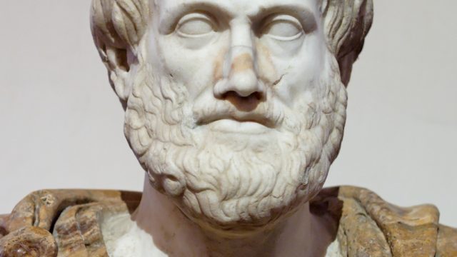 アリストテレス像（出典: Wikipedia）