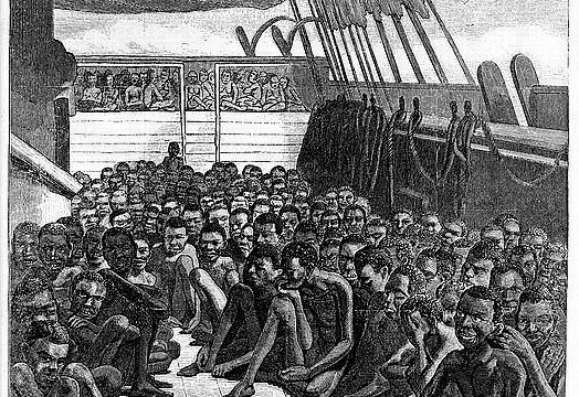 アフリカ西海岸で船に積み込まれた黒人奴隷のイラスト（ThoughtCo.）