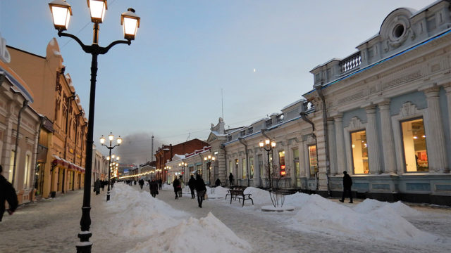 イルクーツクの市街地の中心部に位置するウリツキー通り
