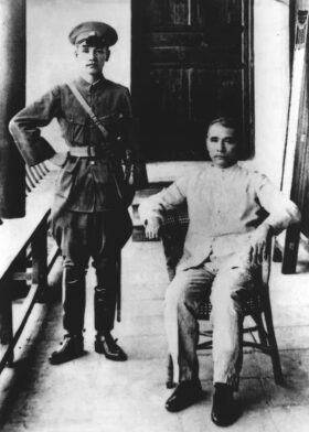 孫文と蒋介石（1924年6月6日、Public Domain）